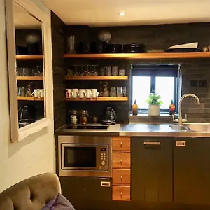 Smugglers Heritage Cottage, Very Central In Vibrant , Brighton United Kingdom